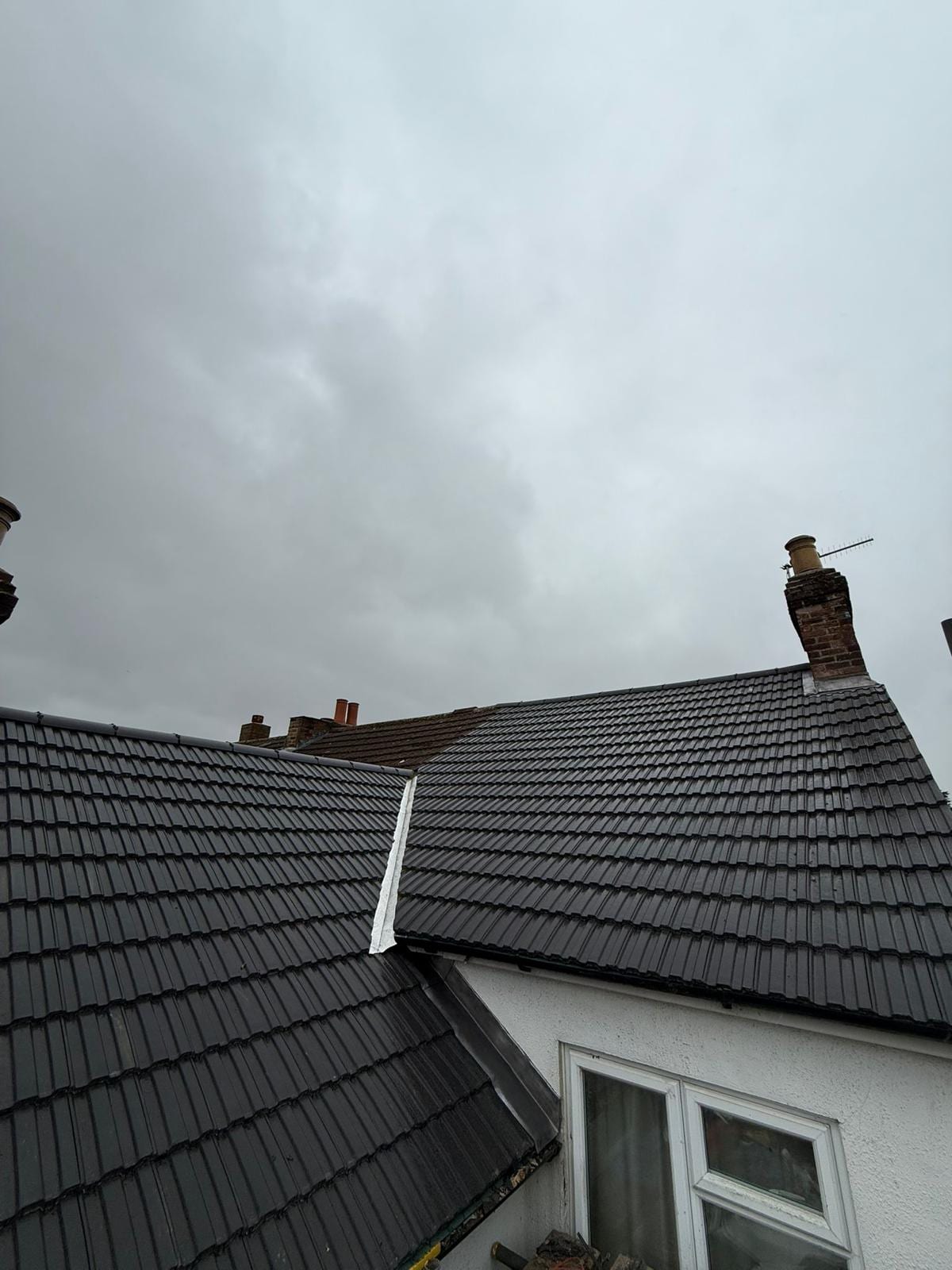 Tiled and slate roofing project by Active Roofing in Hertfordshire